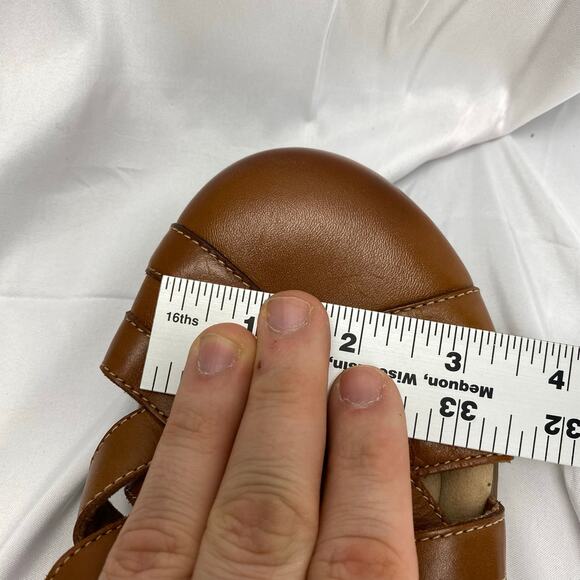 Clarks Collection Women's Comfort Fisherman Sandals Tan Leather Size 8  L:9.5" - Picture 13 of 14